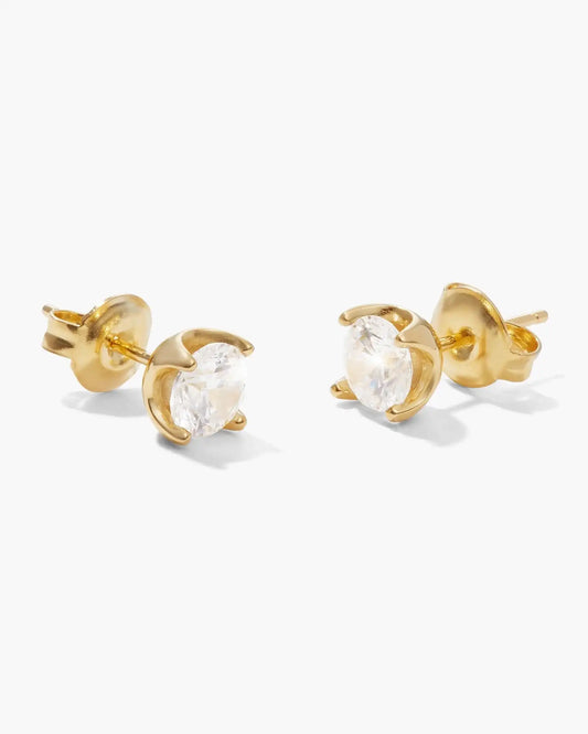 Women's Classic Round Stud Earrings 5mm